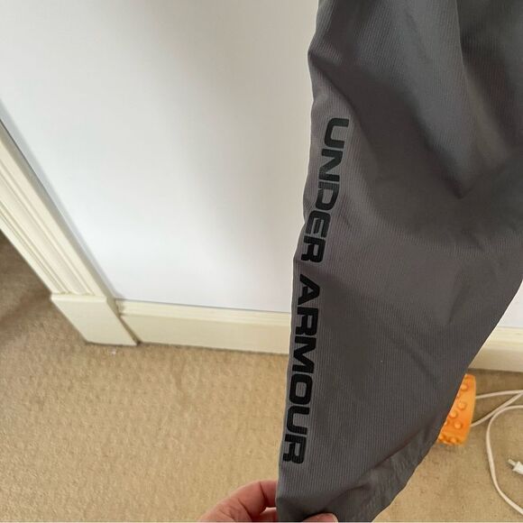 Under Armour Grey Loose Lined Ankle Zipper Track Pants - Picture 3 of 9